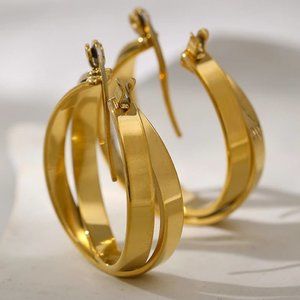 NEW 18K Gold Plated Double Cross Interlocking Round Hoop Earrings